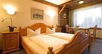 Hotel Quellenhof 4*